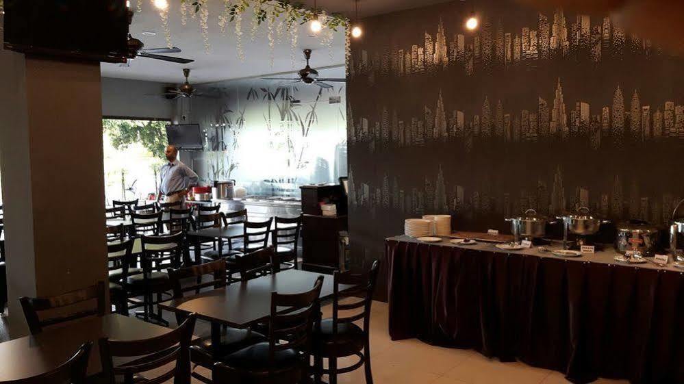 Bary Inn, Klia & Klia2 - Free Buffet Breakfast Hotel Sepang